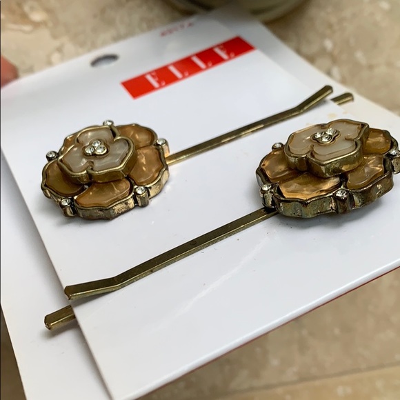 Pair of Elle Flower Hair Pins - Picture 3 of 5